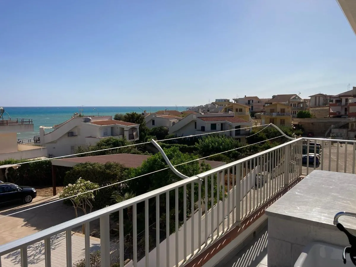 Sole A Vista Villa Marina di Ragusa Italy